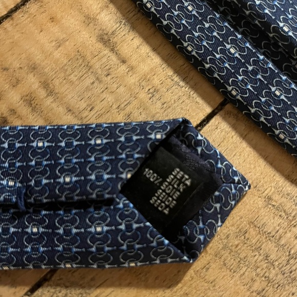 Battistoni men’s printed silk tie